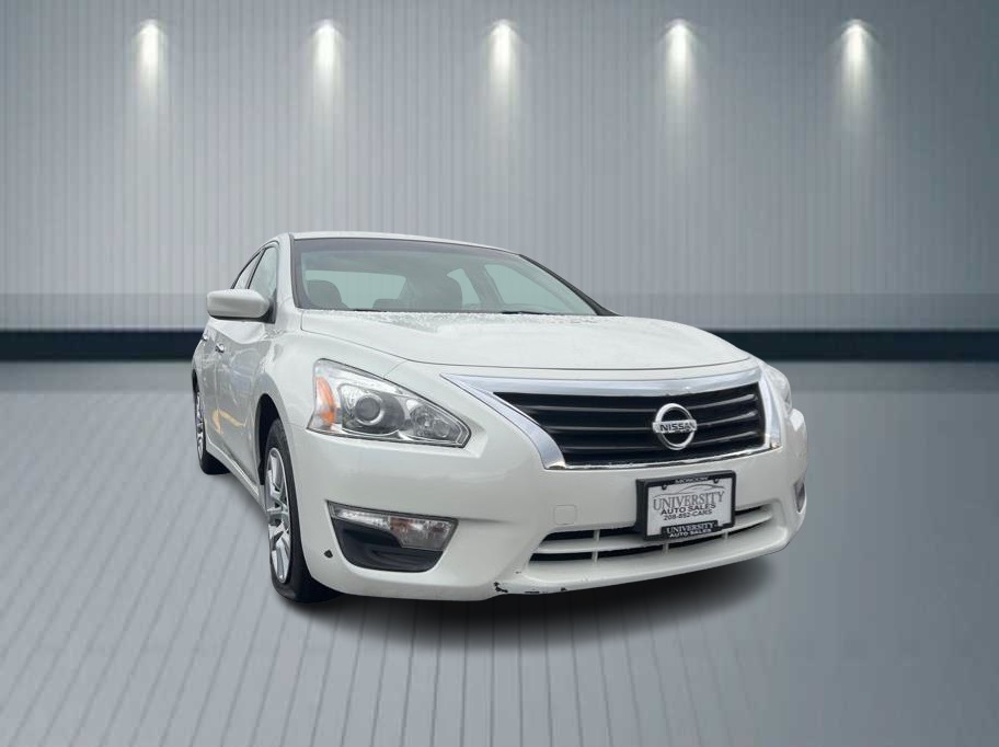 2014 Nissan Altima from University Auto Sales of Moscow