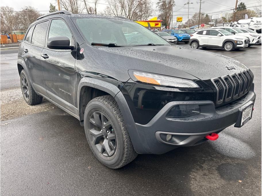 2018 Jeep Cherokee from University Auto Sales