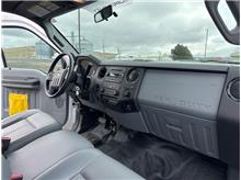 Vehicle Thumb #23
